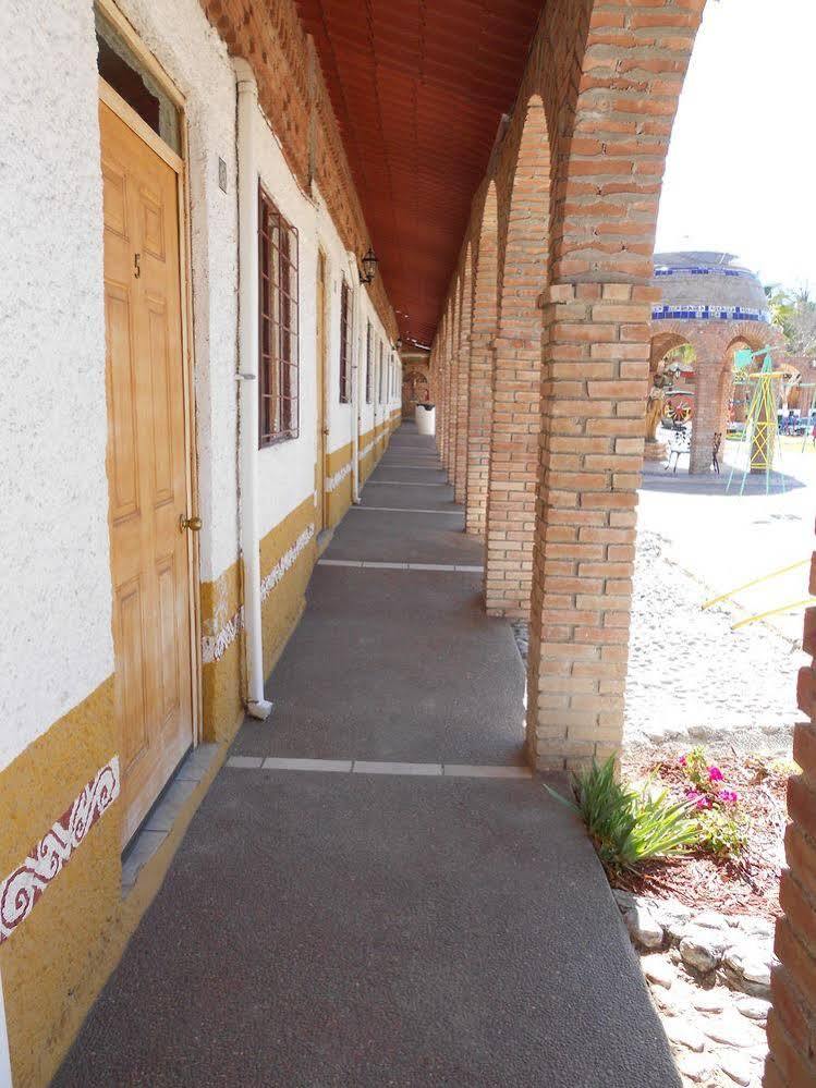 Hotel Santa Rosa General Cepeda Exterior photo